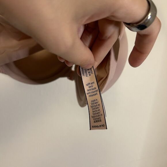 Victoria Secret Underwire Padded T-back Uplift Semi Demi Bra 32DD Beige‎ - Picture 4 of 4